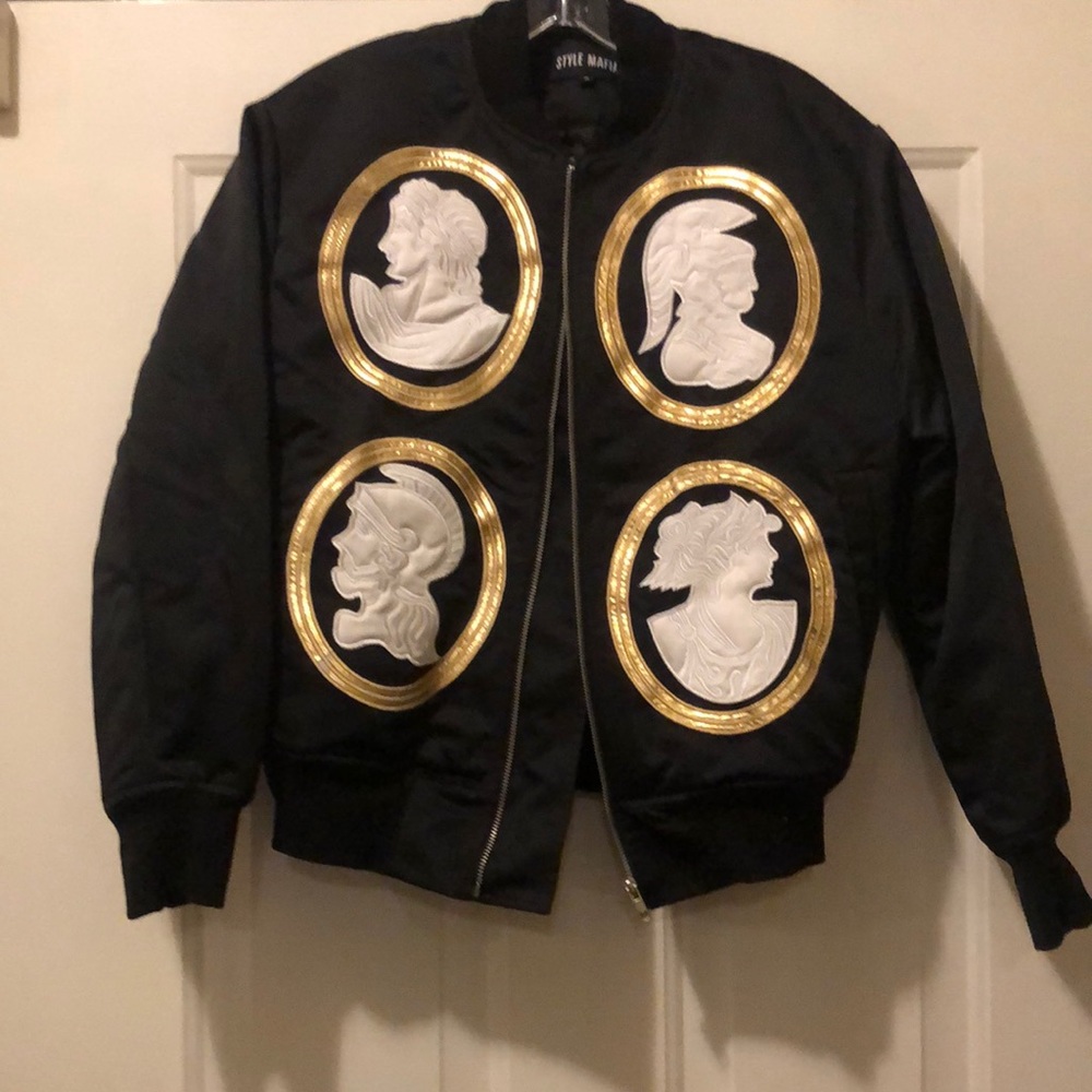 Style Mafia Blk Satin Roman Cameo Bomber Jkt SZ S